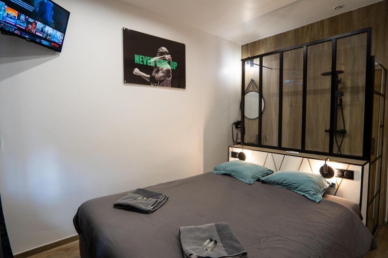 Capsule Wellness - Sauna - Balneo - Machine De Sport Privatif - Ps5 - 2 Chambres Valenciennes Kültér fotó