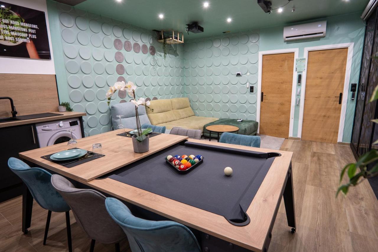 Capsule Wellness - Sauna - Balneo - Machine De Sport Privatif - Ps5 - 2 Chambres Valenciennes Kültér fotó