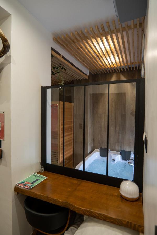 Capsule Wellness - Sauna - Balneo - Machine De Sport Privatif - Ps5 - 2 Chambres Valenciennes Kültér fotó